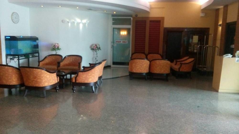 Bp Grand Suite Hotel Hat Yai Ngoại thất bức ảnh