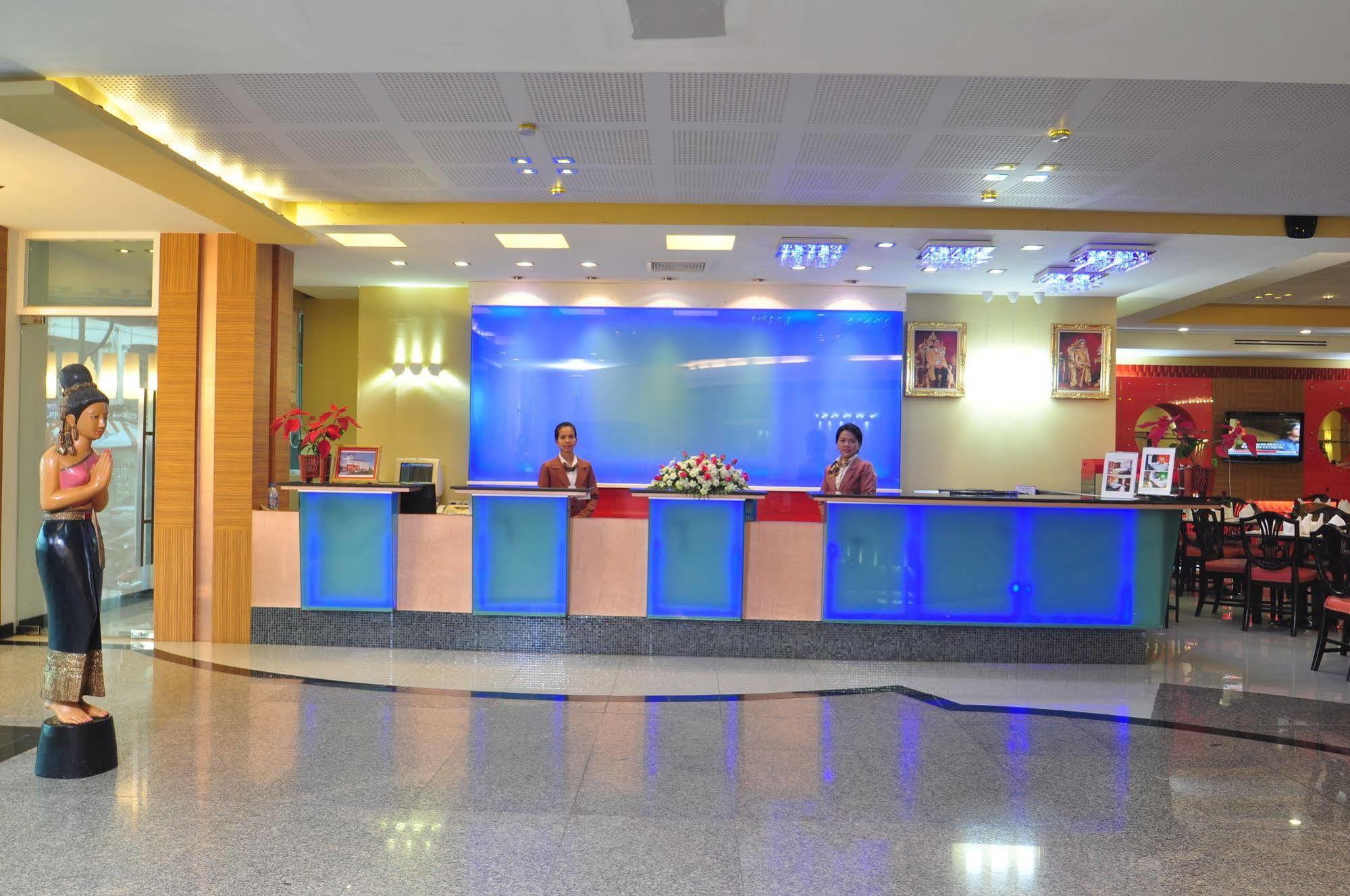 Bp Grand Suite Hotel Hat Yai Ngoại thất bức ảnh